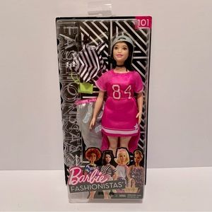 Barbie Fashionistas #101 Hot Mesh Comes with 2 Outfits